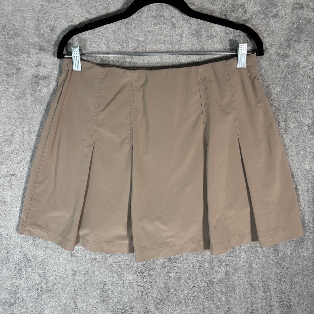 Greyson Womens Pleated Golf Tennis Skort Khaki Tan Size L Built-in Shorts Pocket